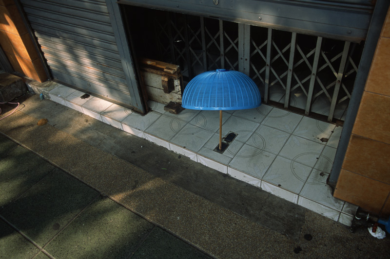 catching things (#13), 2010
c-print36 x 54 cm
